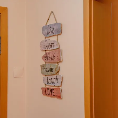 Large Modern Apartament